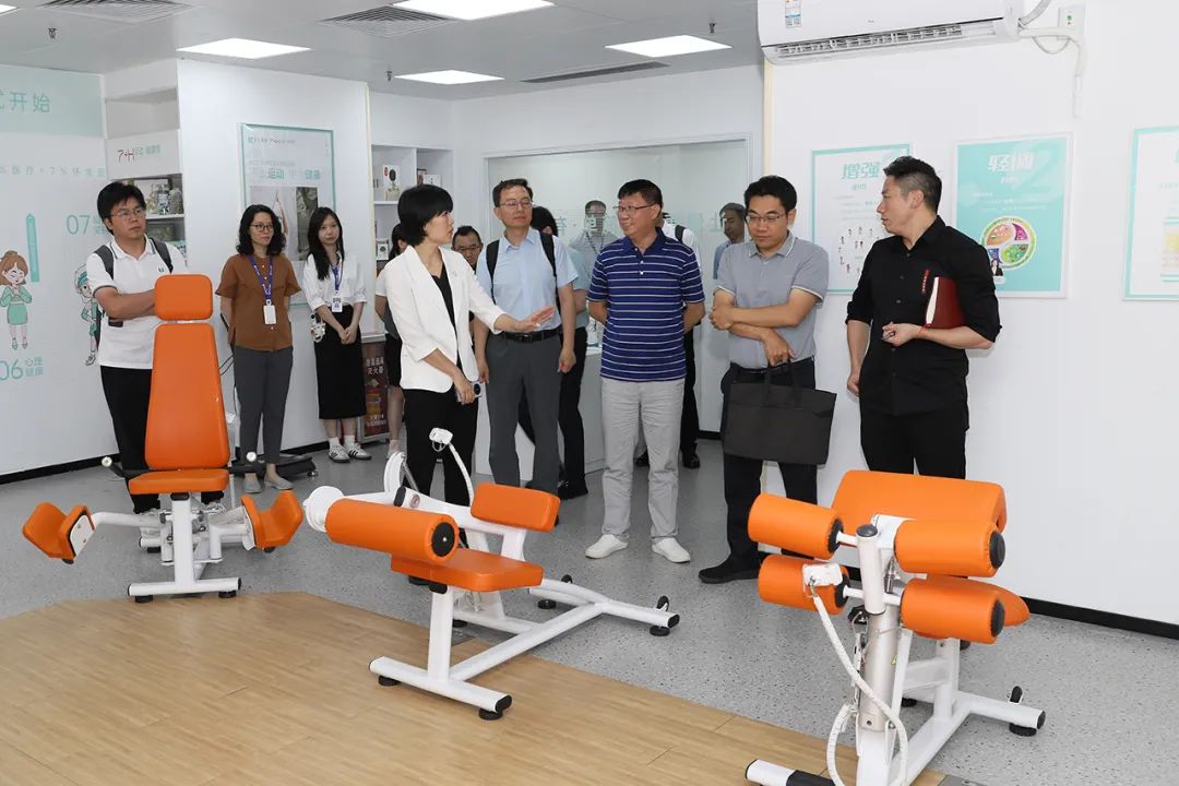 黄埔学院团队在珠江健康调研养老产业