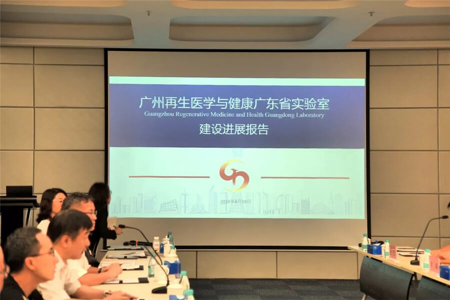 周亚伟一行3.jpg