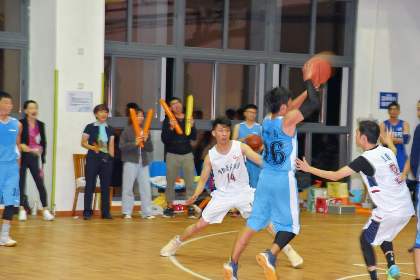 积极防守.jpg