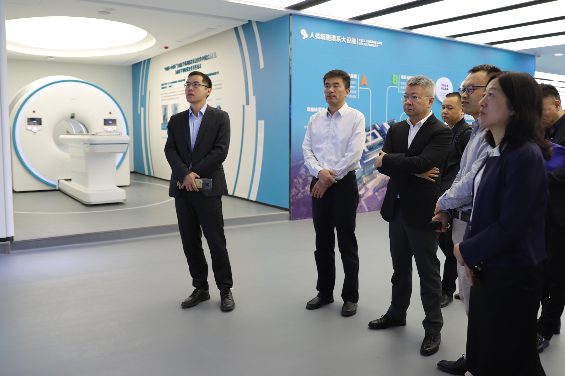 【调研】温州市政府一行莅临生物岛实验室调研